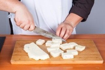 Жареные палочки из манки с сыром Жареные палочки из манки с сыром