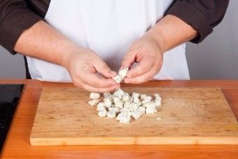 Жареные палочки из манки с сыром Жареные палочки из манки с сыром