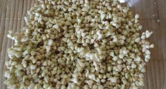 Каша с творогом и пророщеной гречкой Каша с творогом и пророщеной гречкой