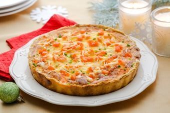 Киш с креветками и красной рыбой Киш с креветками и красной рыбой