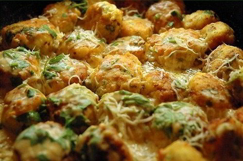 Куриные тефтели со сливками и сыром. Рецепт приготовления в духовке.