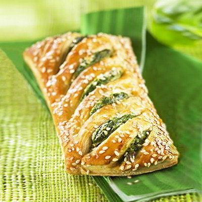 Слойки со шпинатом и сыром. Фото. Слойки со шпинатом и сыром. Рецепт приготовления с фото.