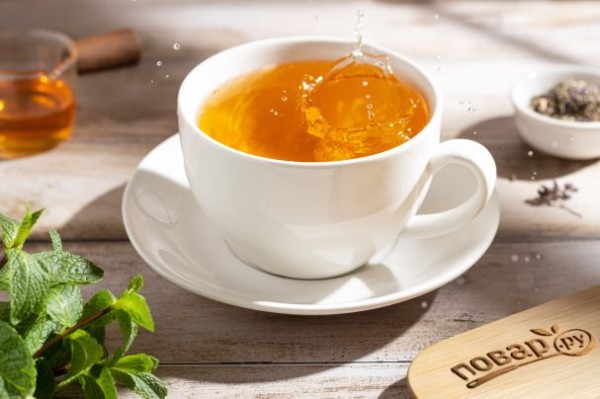 Чай с чабрецом и душицей Чай с чабрецом и душицей