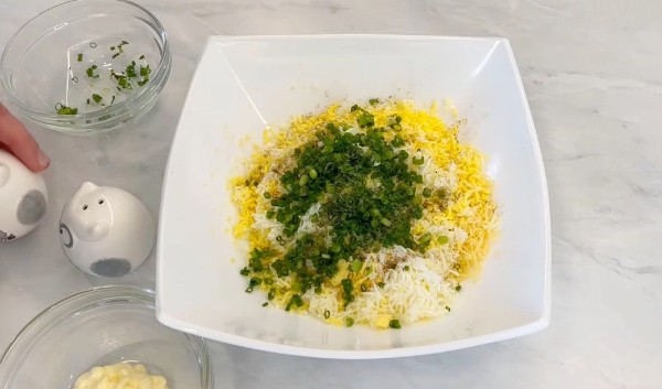 Бутерброды с яичной намазкой к чаю