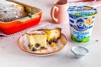 Пирог с изюмом на сметане Пирог с изюмом на сметане