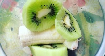 Смузи из банана и киви Смузи из банана и киви