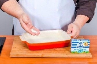 Пирог с изюмом на сметане Пирог с изюмом на сметане